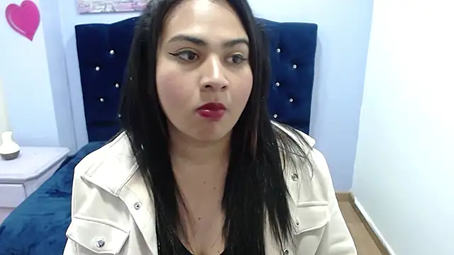 lucianaa 25 online show from December 2024 12:14:02 PM