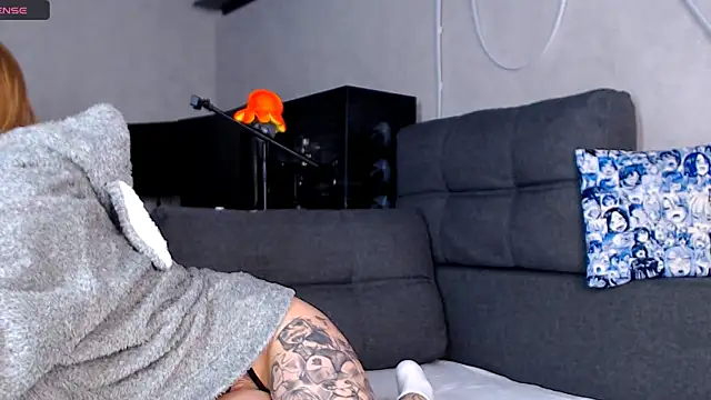 Snapshot of CassidyKiss chatting on November 2025 12:49:02 PM CassidyKiss online show from November 2025 12:49:02 PM