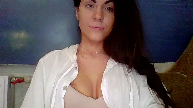 Snapshot of AliceTailor chatting on June 2026 07:29:01 PM AliceTailor online show from June 2026 07:29:01 PM