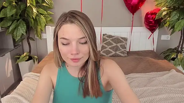 IceDanielles online show from March 2025 06:32:01 PM