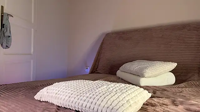 itsmaxxbaby  online show from March 2026 04:27:02 AM