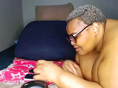 fatafricanqueen online show from April 2026 08:02:01 PM