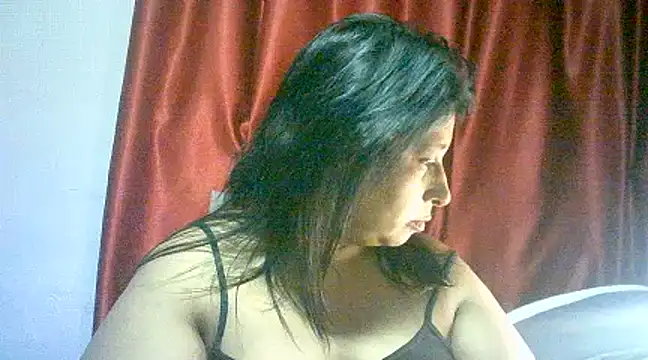 Snapshot of raniofsex02 chatting on February 2025 03:20:01 AM raniofsex02 online show from February 2025 03:20:01 AM