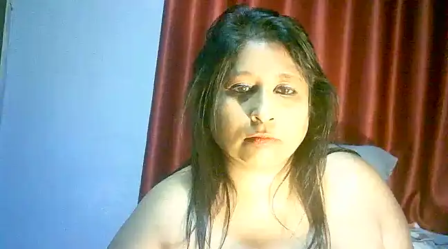 Snapshot of raniofsex02 chatting on February 2025 02:29:02 AM raniofsex02 online show from February 2025 02:29:02 AM