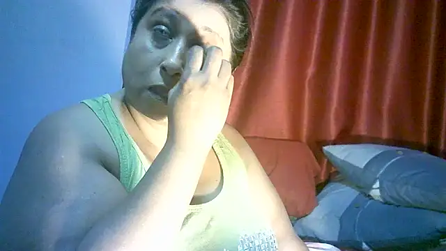 Snapshot of raniofsex02 chatting on February 2025 07:04:02 AM raniofsex02 online show from February 2025 07:04:02 AM