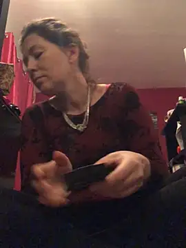 Snapshot of Lwhite1 chatting on December 2024 05:35:02 PM Lwhite1 online show from December 2024 05:35:02 PM