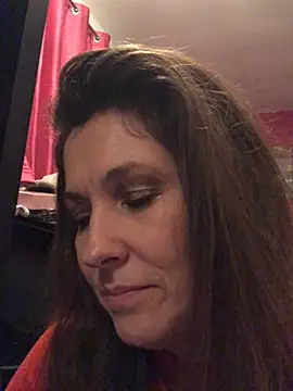 Snapshot of Lwhite1 chatting on January 2025 12:05:02 AM Lwhite1 online show from January 2025 12:05:02 AM