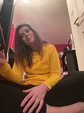 Snapshot of Lwhite1 chatting on January 2025 12:28:02 AM Lwhite1 online show from January 2025 12:28:02 AM