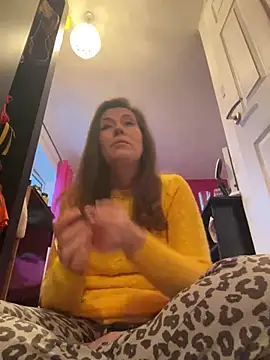 Snapshot of Lwhite1 chatting on January 2025 03:57:01 PM Lwhite1 online show from January 2025 03:57:01 PM