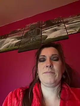 Snapshot of Lwhite1 chatting on January 2025 10:46:02 PM Lwhite1 online show from January 2025 10:46:02 PM