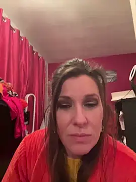 Snapshot of Lwhite1 chatting on January 2025 12:05:01 AM Lwhite1 online show from January 2025 12:05:01 AM