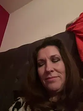 Snapshot of Lwhite1 chatting on February 2025 12:09:01 AM Lwhite1 online show from February 2025 12:09:01 AM