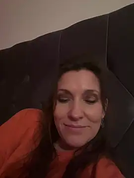 Snapshot of Lwhite1 chatting on February 2025 11:58:01 PM Lwhite1 online show from February 2025 11:58:01 PM