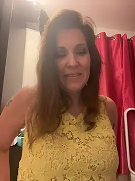 Snapshot of Lwhite1 chatting on February 2025 01:02:02 AM Lwhite1 online show from February 2025 01:02:02 AM