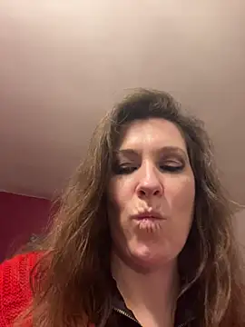 Snapshot of Lwhite1 chatting on February 2025 11:52:01 PM Lwhite1 online show from February 2025 11:52:01 PM