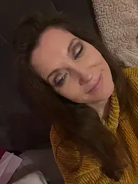 Snapshot of Lwhite1 chatting on February 2025 12:32:01 AM Lwhite1 online show from February 2025 12:32:01 AM