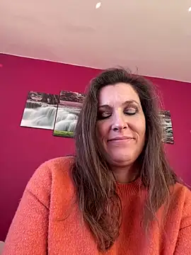 Snapshot of Lwhite1 chatting on March 2025 04:46:01 PM Lwhite1 online show from March 2025 04:46:01 PM