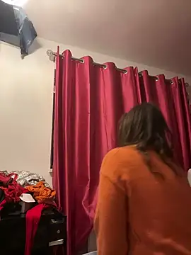 Snapshot of Lwhite1 chatting on March 2025 11:35:02 PM Lwhite1 online show from March 2025 11:35:02 PM