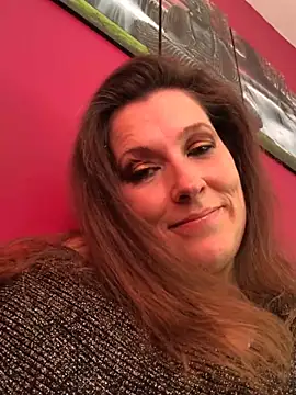 Snapshot of Lwhite1 chatting on March 2025 03:24:01 PM Lwhite1 online show from March 2025 03:24:01 PM