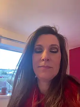 Snapshot of Lwhite1 chatting on March 2025 05:35:02 PM Lwhite1 online show from March 2025 05:35:02 PM