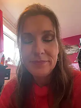 Snapshot of Lwhite1 chatting on September 2025 03:35:01 PM Lwhite1 online show from September 2025 03:35:01 PM