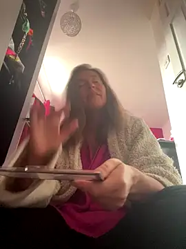 Snapshot of Lwhite1 chatting on September 2025 03:38:02 PM Lwhite1 online show from September 2025 03:38:02 PM