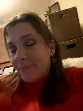 Snapshot of Lwhite1 chatting on October 2025 11:47:02 PM Lwhite1 online show from October 2025 11:47:02 PM