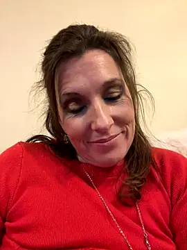 Snapshot of Lwhite1 chatting on October 2025 10:29:02 PM Lwhite1 online show from October 2025 10:29:02 PM