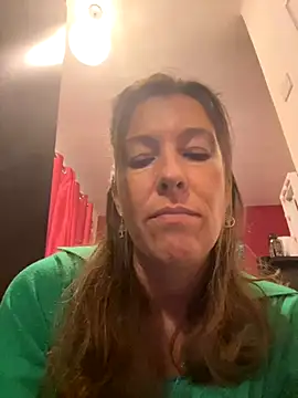 Snapshot of Lwhite1 chatting on October 2025 04:42:02 PM Lwhite1 online show from October 2025 04:42:02 PM