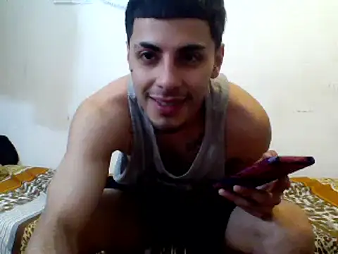 Snapshot of AronFoxx chatting on March 2025 11:03:02 PM AronFoxx online show from March 2025 11:03:02 PM