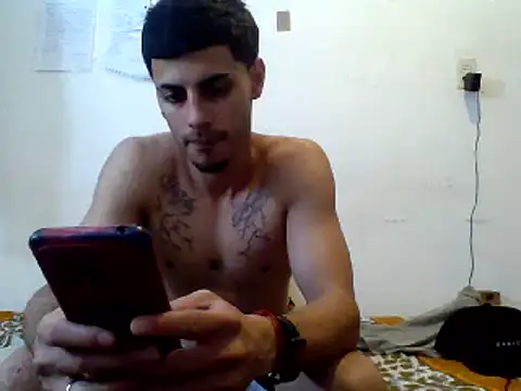 Snapshot of AronFoxx chatting on March 2025 06:38:02 AM AronFoxx online show from March 2025 06:38:02 AM