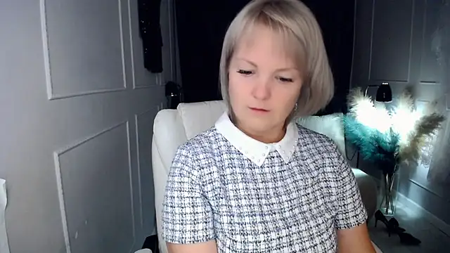 Juarnea online show from February 2026 02:21:01 PM