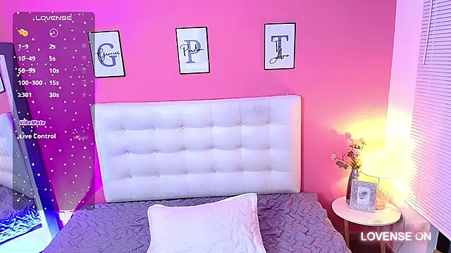 littleebonny online show from December 2024 07:22:01 PM