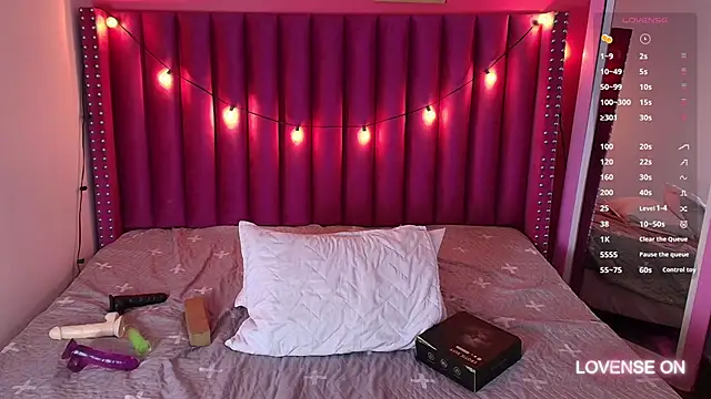 littleebonny online show from January 2025 12:59:01 PM