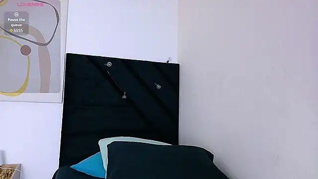 littleebonny online show from July 2026 12:52:01 PM
