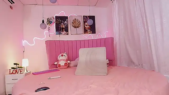 Azul horney online show from November 2025 09:32:01 PM