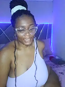 Snapshot of CocoBootyyy chatting on February 2025 01:44:02 AM CocoBootyyy online show from February 2025 01:44:02 AM