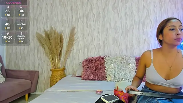 emily parkerr online show from January 2025 09:25:01 PM