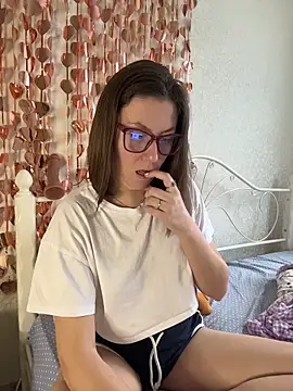 BeatriceTender online show from February 2026 11:40:02 AM