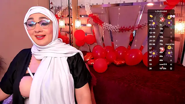 HijabiMilf online show from February 2025 01:48:01 PM