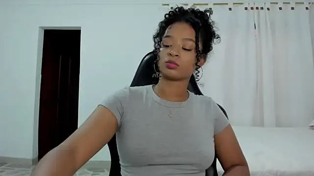 avellanatammy online show from February 2026 10:47:02 PM