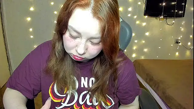 Milafoxxxy online show from December 2024 04:03:02 AM