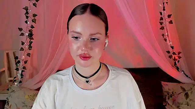 MishkaMe online show from December 2024 06:35:01 PM