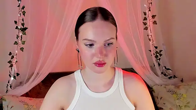 MishkaMe online show from January 2025 06:40:01 PM