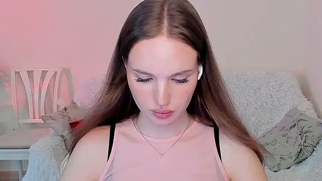 MishkaMe online show from July 2026 04:34:01 PM