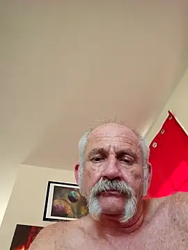 Snapshot of den-rock4u chatting on October 2025 08:32:01 PM den-rock4u online show from October 2025 08:32:01 PM