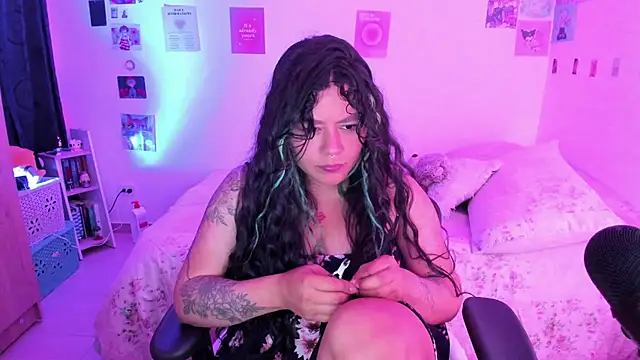 StephaniFox online show from December 2024 04:33:02 AM