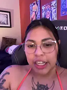 Snapshot of miacanela_xo chatting on March 2025 04:14:02 AM miacanela xo online show from March 2025 04:14:02 AM