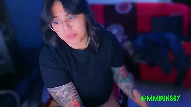 miacanela xo online show from November 2025 01:50:02 AM