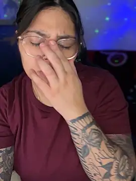 miacanela xo online show from December 2025 03:33:01 AM